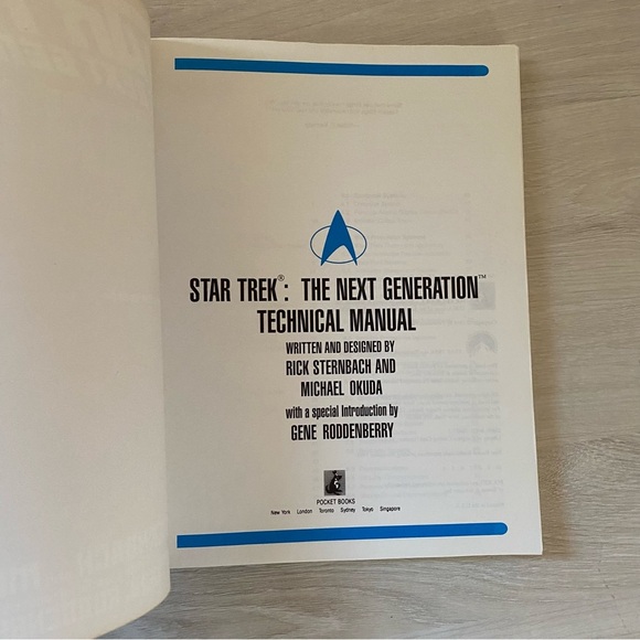 Star Trek The Next Generation Technical Manual Michael Okuda Rick Sternbach 1991 - Picture 7 of 8